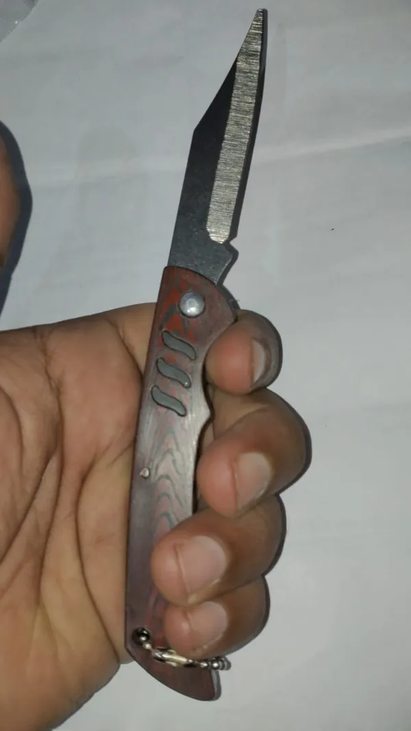 Wooden_Handle_Folding_Pocket_Knife_With_Chain