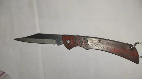 Wooden_Handle_Folding_Pocket_Knife_With_Chain