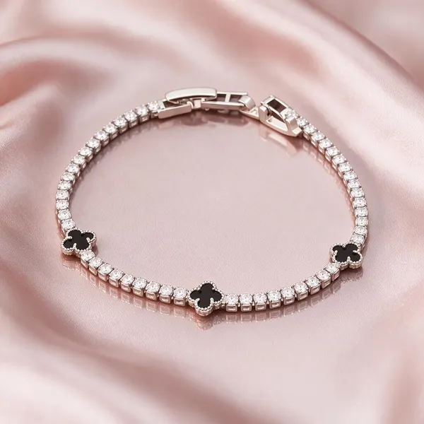 Silver_Stainless_Steel_Bracelet_For_Women