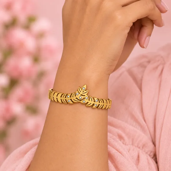Golden_Leaf_Bangle_with_Sparkling_Stone_Accents