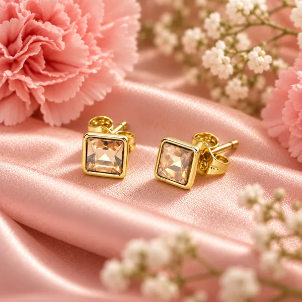 Elegant_Gold-Tone_Champagne_Crystal_Square_Stud_Earrings