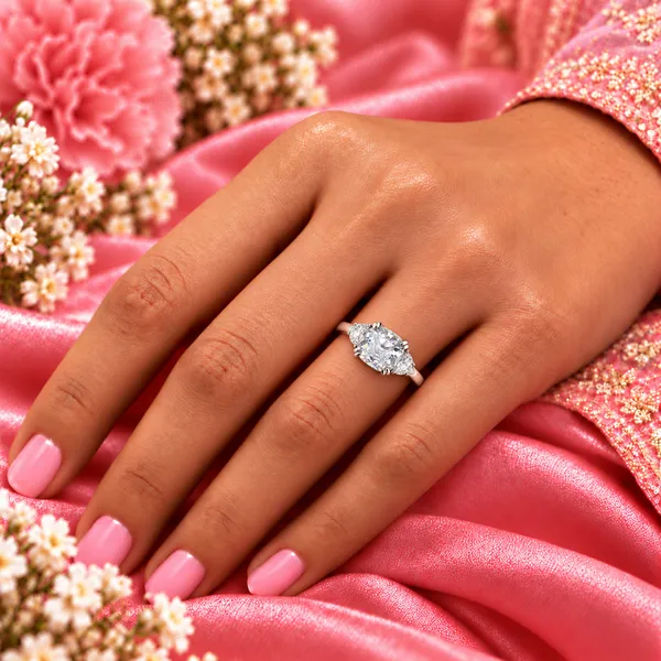 Elegant_Silver-Tone_Heart-Cut_Pink_Crystal_Ring_for_Women