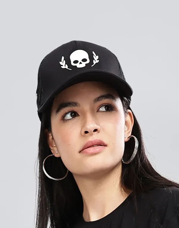 Classic_Logo_Trucker_Black_Cap