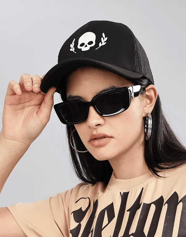 Classic_Logo_Trucker_Black_Cap