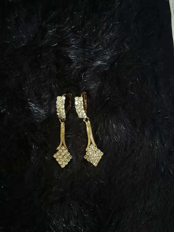 Gold-Tone_Crystal_Drop_Earrings_for_Women