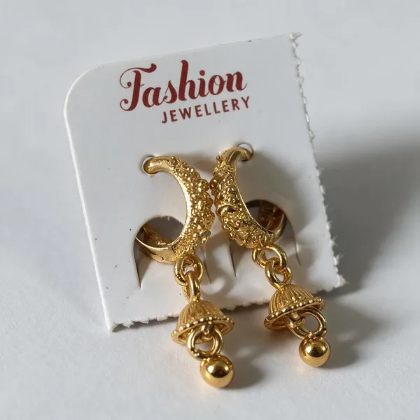 Gold_Tone_Copper_Traditional_Jhumka_Earrings_For_Women