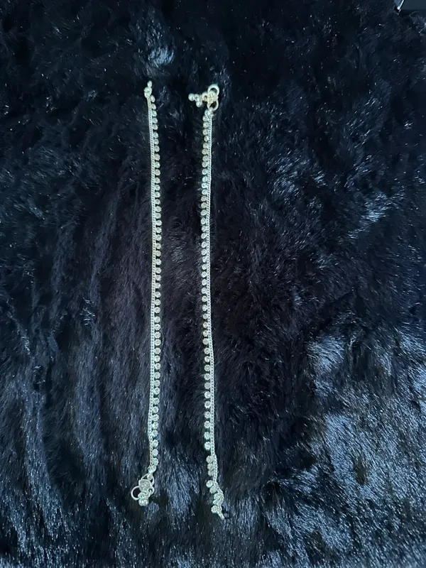 Silver_Tone_Charm_Anklet_Pair_for_Women