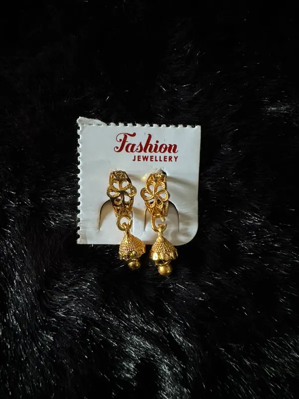 Gold_Tone_Floral_Jhumka_Earrings_for_Women