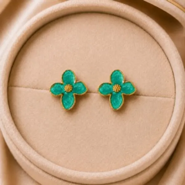 Green_Flower_Stud_Earrings_for_Women