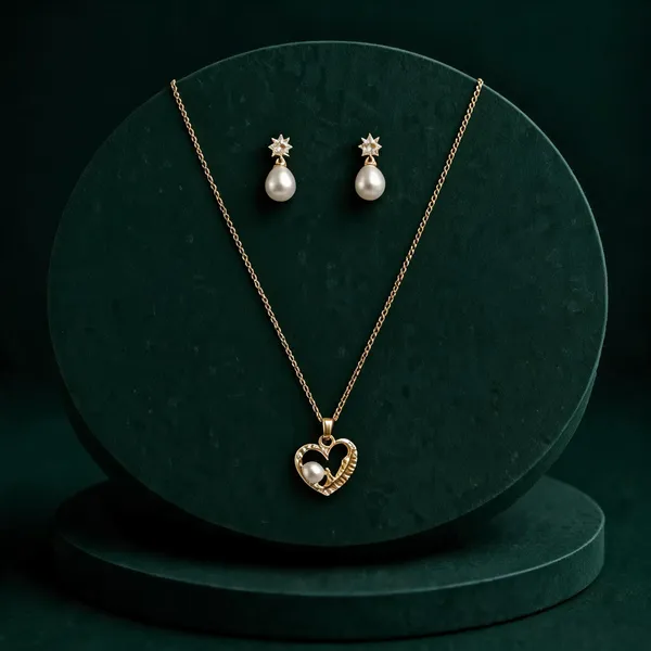 Golden_Alloy_Heart_Teardrop_Necklace_And_Earrings_Set_For_Women
