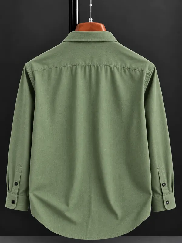 Olive_Solid_Regular_Fit_Shirt_for_Men