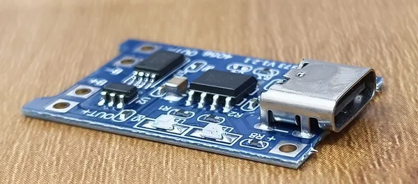 Unique_C_type_Charging_Module_V1.2.1-4056_Multilayer_PCB_()