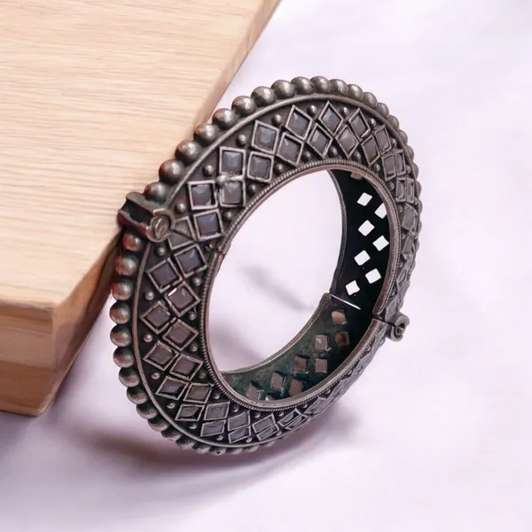 Bhavika_Bangles
