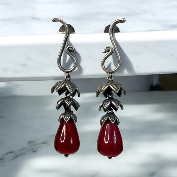 Mayuri_Dangler_Earring_Ruby