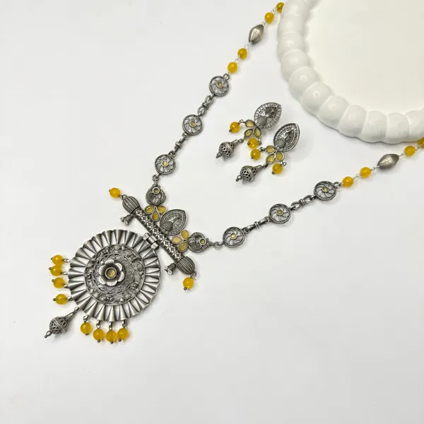 Suryakant_Necklace_Set_Yellow