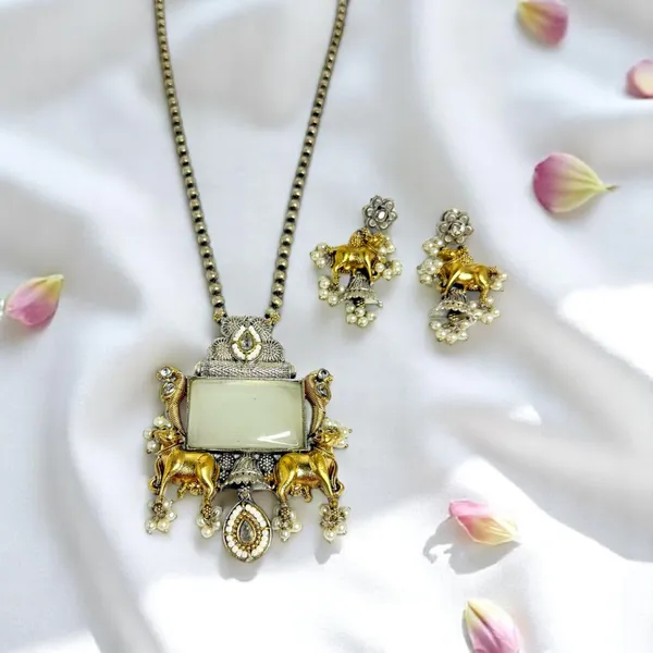 Amrusha_Necklace