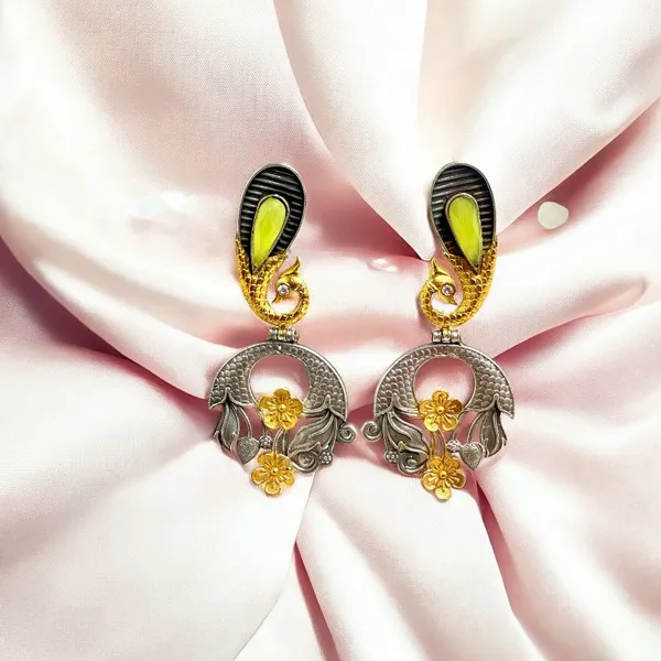 Hansika_Dangler_Earring_Yellow