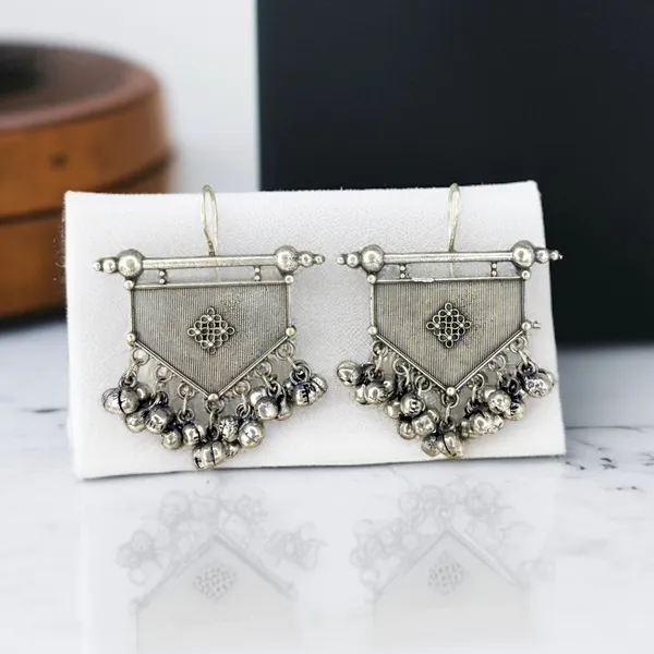 Vrisika_Hook_Earring