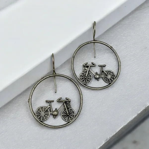 Rahvika_Hook_Earring