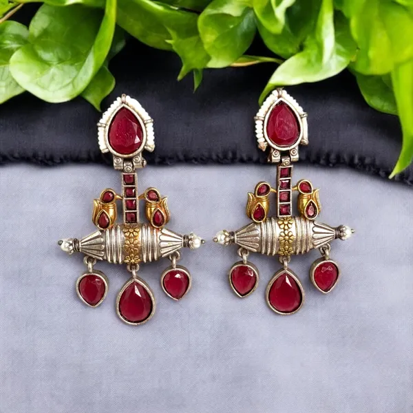 Taruvi_Dangler_Earring_Ruby