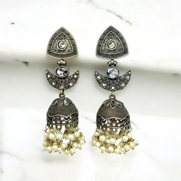 Nishira_Jhumka_Earring_Clear_White