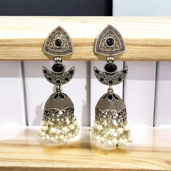 Nishira_Jhumka_Earring_Black