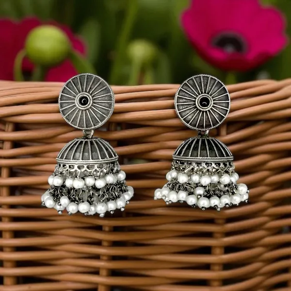 Vyantra_Jhumka_Earring_Black