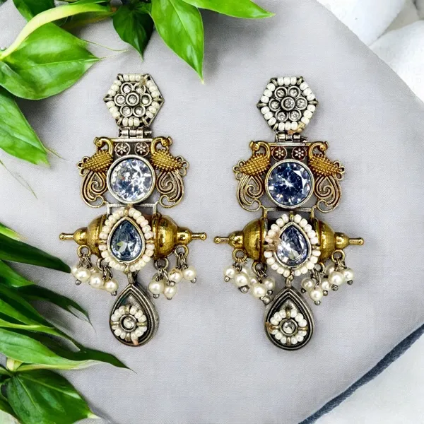 Rajhansi_Dangler_Earring_Clear_White