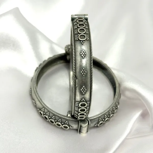 Eesha_Bangles_Set