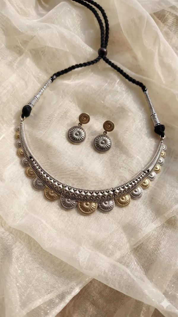 Raha_Dual_Tone_Coin_Necklace_Set_for_Women