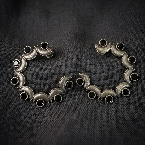 Chandrika_Dangler_Earring_Black