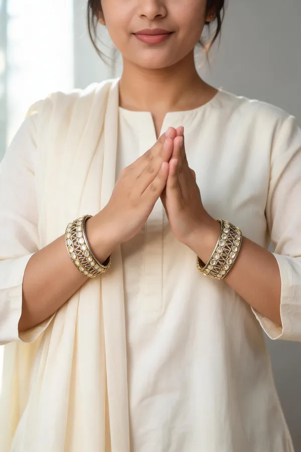Sivagami_Bangles_Set