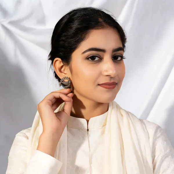 Darshita_Studs