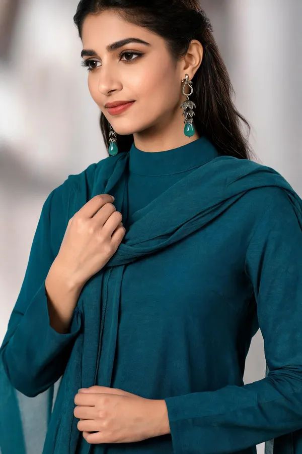Mayuri_Dangler_Earring_Mint