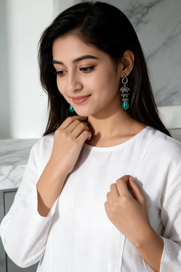 Mayuri_Dangler_Earring_Mint
