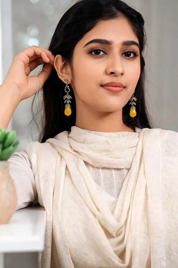Mayuri_Dangler_Earring_Yellow