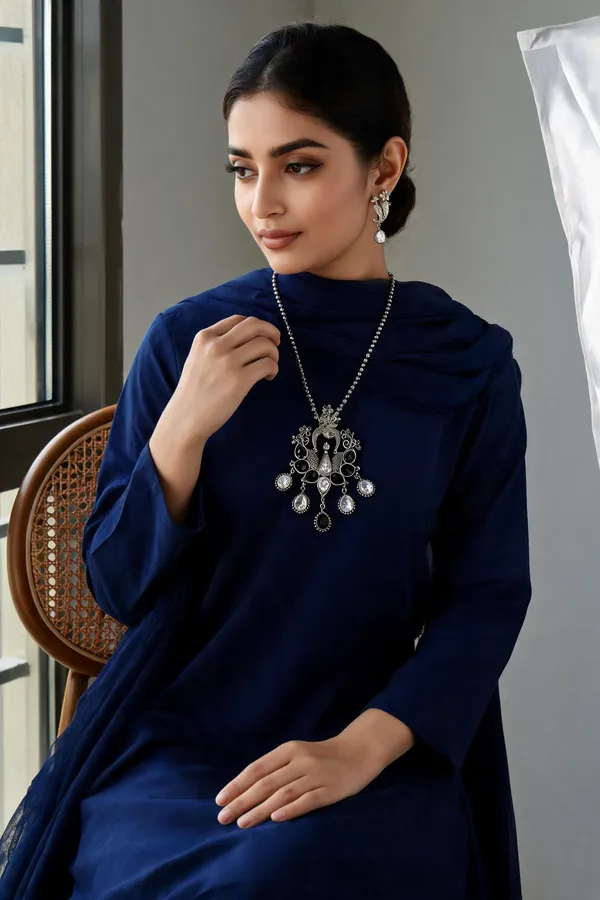 Padmavati_Royal_Necklace_Set_Black_Clear_White