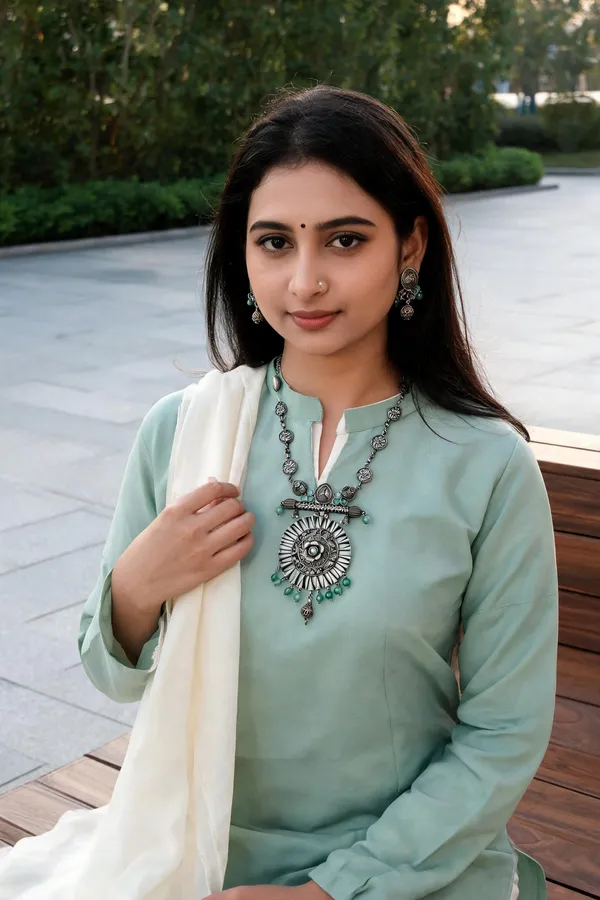 Suryakant_Necklace_Set_Mint