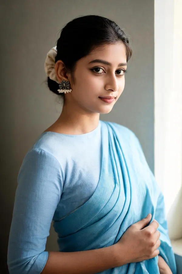Mayura_Stud_Earrings