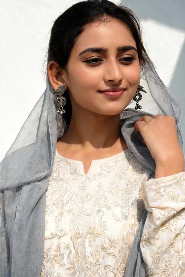 Shayla_Dangler_Earring