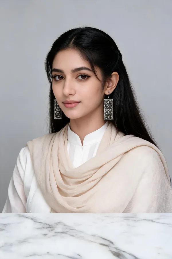 Charita_Loop_Earring