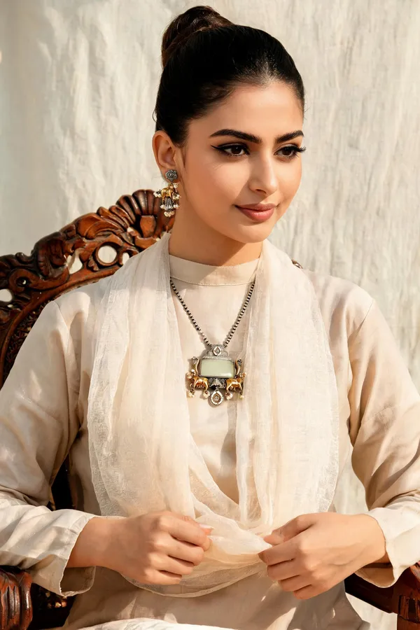 Amrusha_Necklace