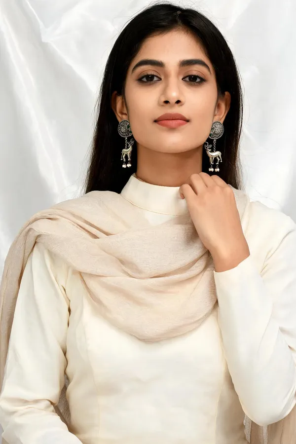 Mridula_Dangler_Earrings_Emerald