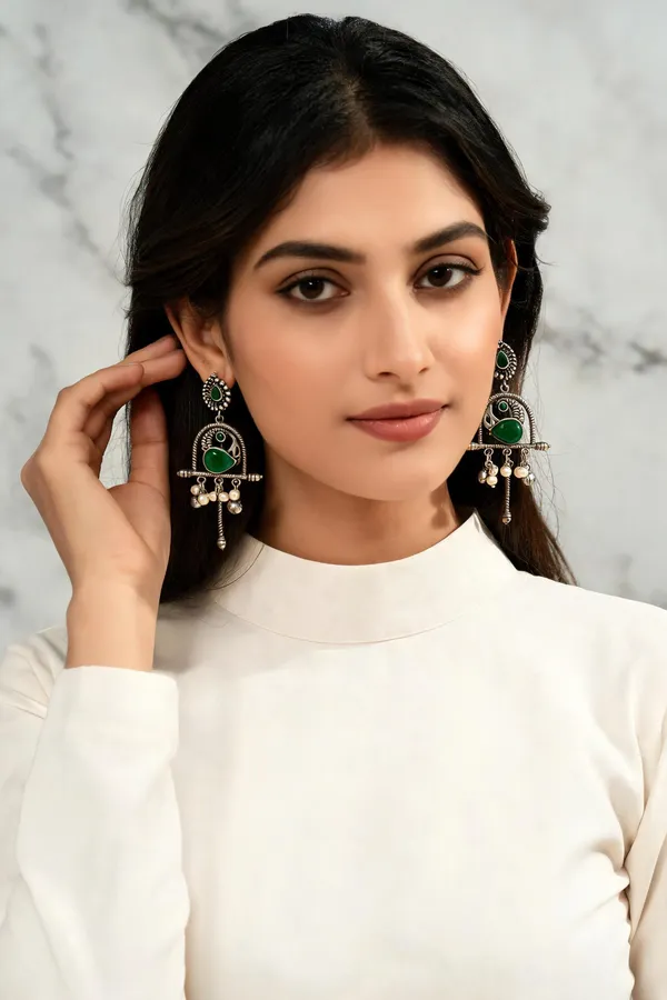 Kalindi_Dangler_Earring_Emerald