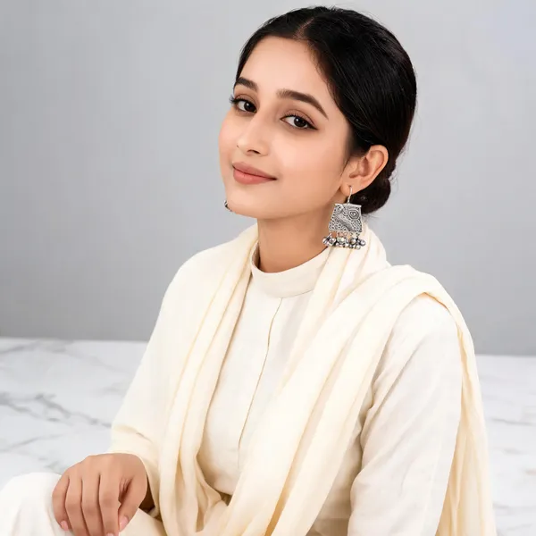Shrija_Hook_Earring