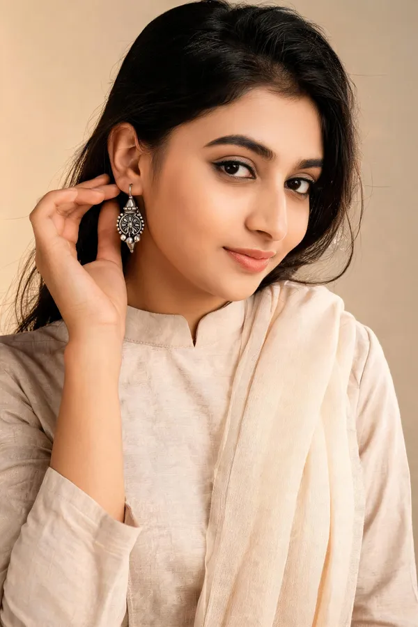 Arunika_Hook_Earring