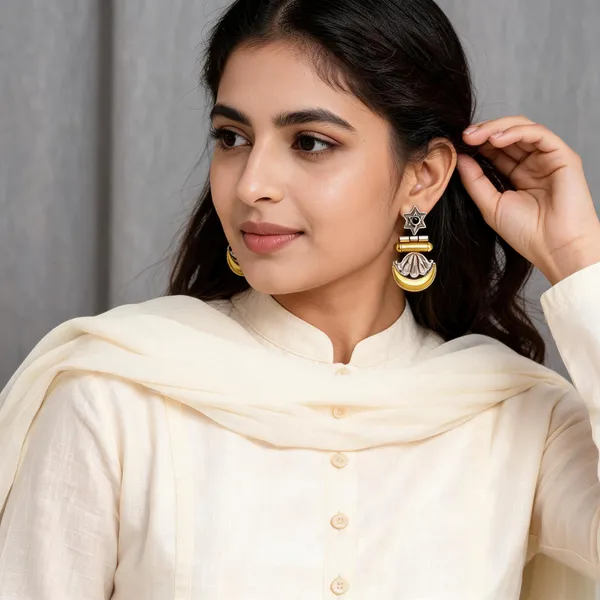 Aarunya_Dangler_Earring_Black