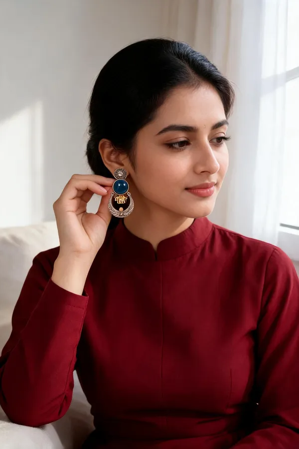 Saisha_Dangler_Earring_Blue