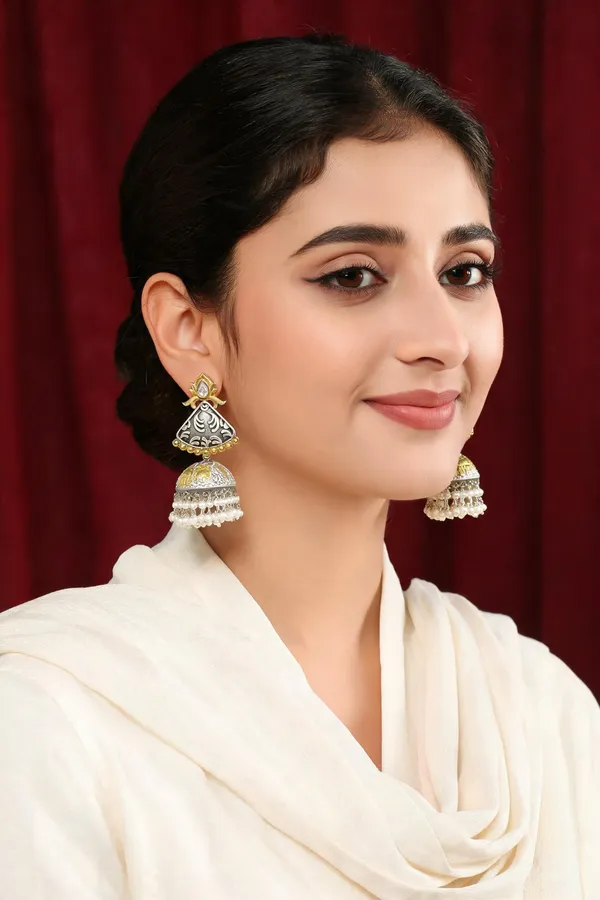 Deepika_Jhumka_Earring_Clear_White