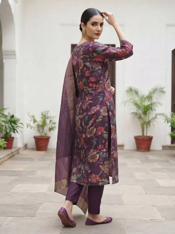 ZANIFA_Embellished,_Self_Design_Kurta,_Trouser/Pant_&_Dupatta_Set_()